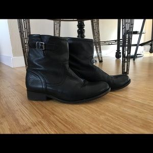Frye Ankle Back Zip Bootie - excellent condition